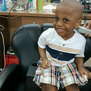 Meet your Posher, Lloyd